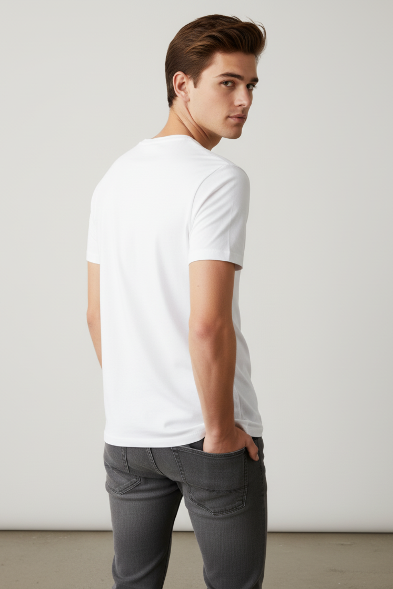 Stylish White bio-washed stretch t-shirt – Mebrand everyday wear