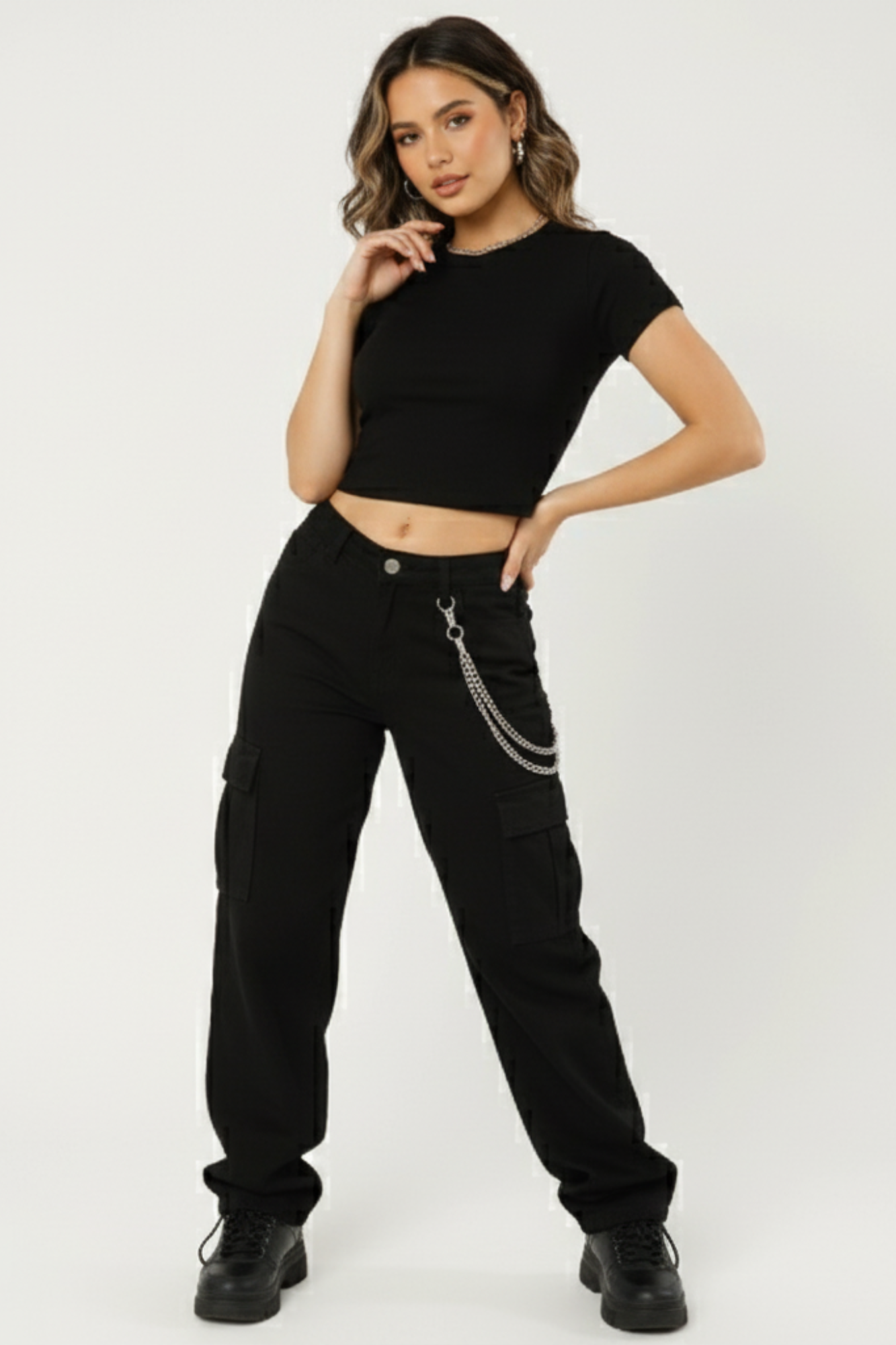 Women’s black slim fit cotton stretchable crop top – trendy Gen Z casual wear